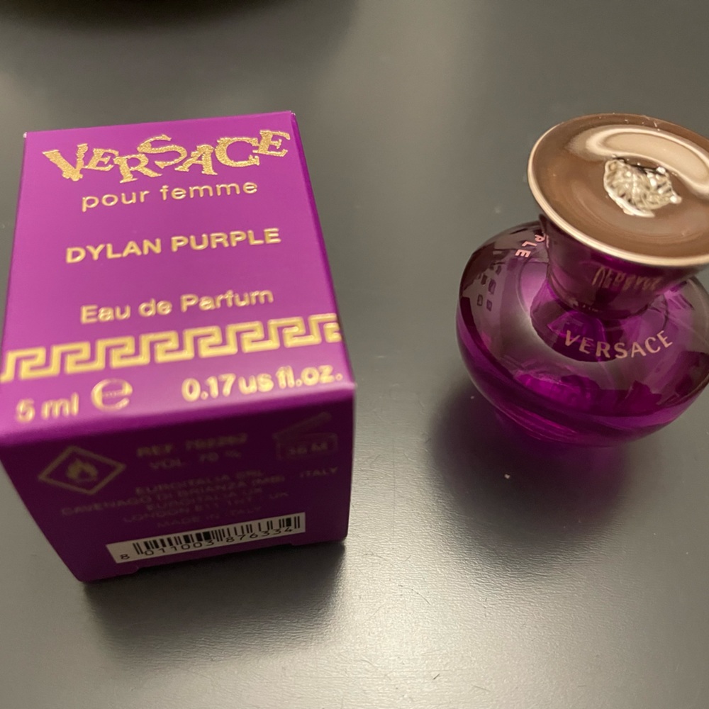 Versace Dylan purple Pour femme NWT
